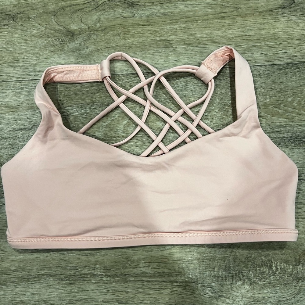 Lululemon free to be wild bra